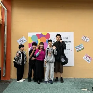 쌍봉초 학부모회, 어린이날 맞아 209명 전원에 등교 응원 선물 전달