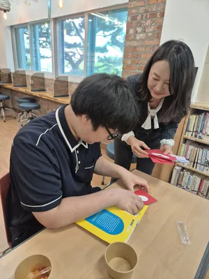 장성 황룡중 교장, 전교생에 손편지 선물 "너희는 우리 학교의 주인공"