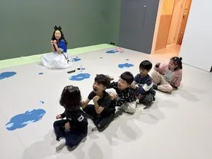 입면초, VR로 동화 속으로! ‘폴짝폴짝 실감형 동화체험’ 진행