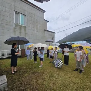 궂은 날씨도 막지 못한 죽곡초의 나라사랑, 충혼탑 참배로 희생정신 기려