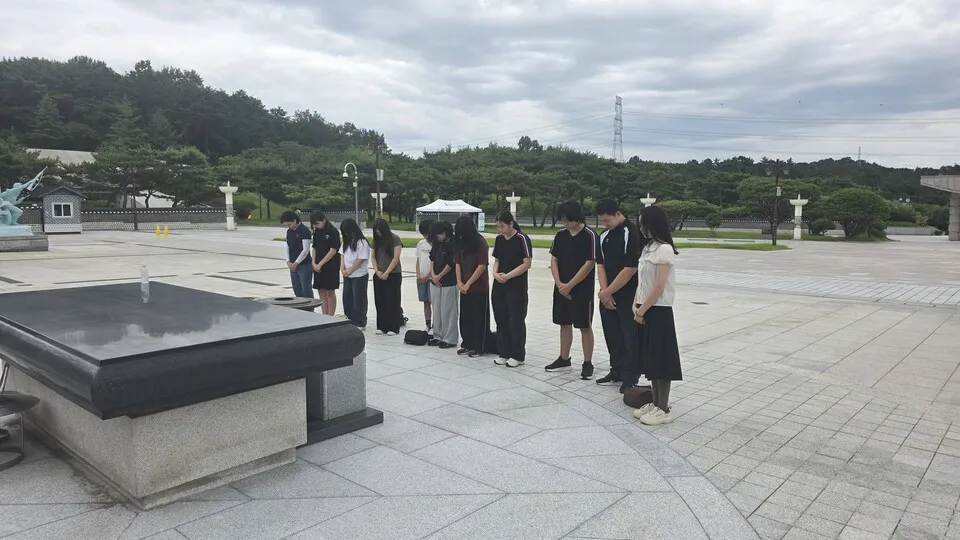 책에서 세상으로: 다압중 학생주도 인문역사기행의 감동
