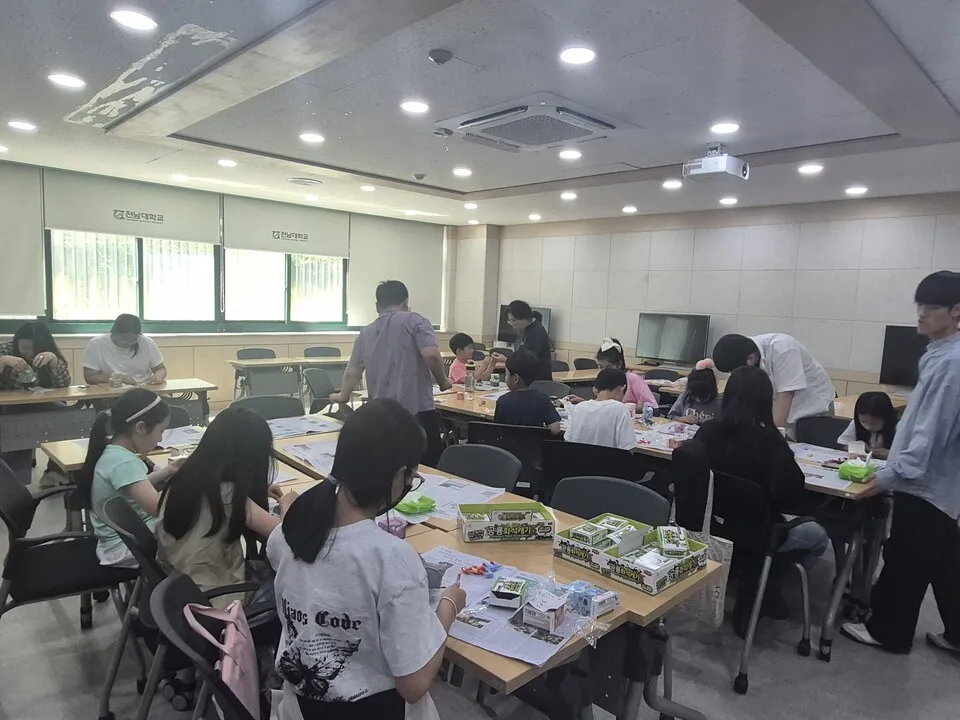 여수교육청, 전남대와 손잡고 ‘이중언어·문화예술동아리’ 개강 - 교육 | 코리아NEWS