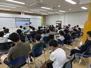 영암도서관, ‘리와인드 베이커리’ 범유진 작가와 만남 개최 - 교육 | 코리아NEWS