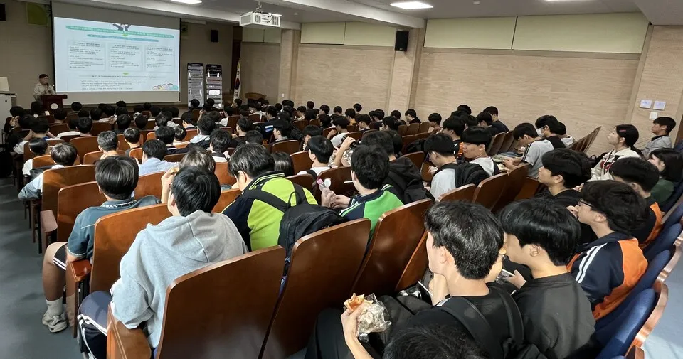 광주공고, 중학생 대상 7개 학과 실무체험 진로탐색 프로그램 운영 - 교육 | 전남광주뉴스