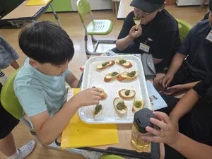 옥과초 5학년, 텃밭에서 수확한 바질로 향긋한 ‘생태 식생활’ 체험