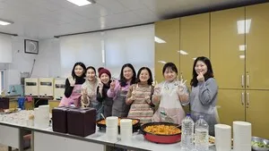 노래·춤·웃음의 무대가 된 창평중 월봉축제