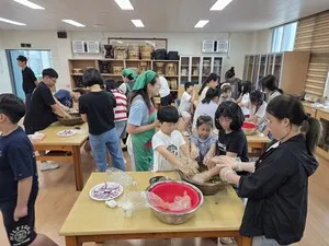 신전초등학교, 텃밭 수확물로 직접 담근 열무김치 '맛있는 배움'