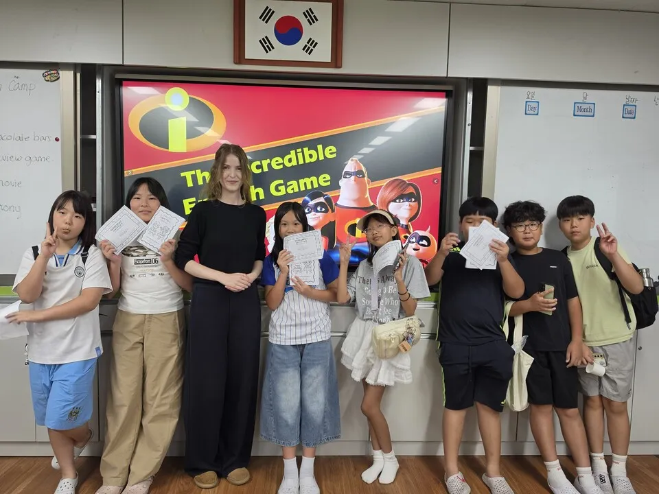 옥과초, 영어캠프서 ‘슈퍼히어로’와 함께 즐거운 여름 나기 - 교육 | 코리아NEWS