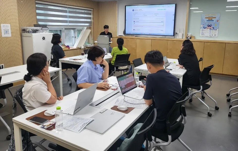 광주우산초 발명교육센터, 지역민·교직원 대상 발명교실 운영 - 교육 | 코리아NEWS