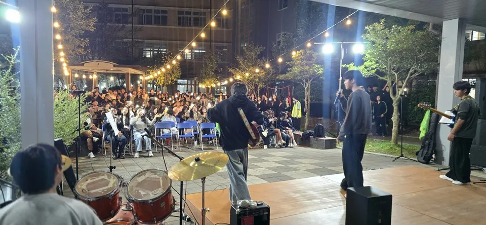 광주 용두중 학생회 주도 '가을밤 울림 콘서트' 성료