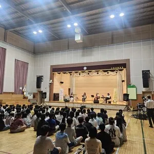 학교로 찾아간 특급 콘서트, 여수 학생들에 감동 선물