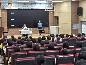 장흥고, 동문 한승원 소설가 초청…60주년 문학 특강 열어