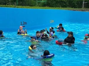 선생님과 함께! 삼기초, 안전하고 시원한 여름 물놀이