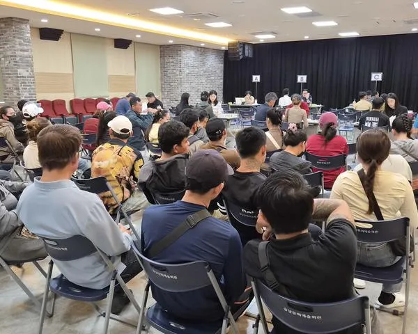 무안군, 계절노동자 대상 ‘찾아가는 외국인등록’ 호응