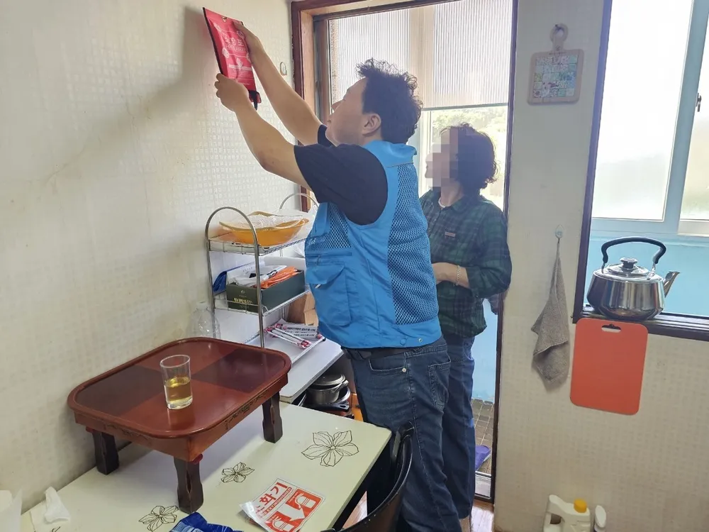 무안읍 복지기동대, 취약계층 노후주택 20가구 화재예방 설비 개선