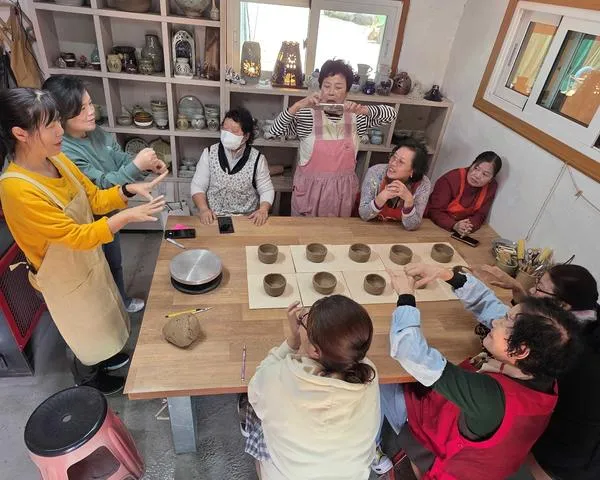 무안군 농아인협회, 도자기 공예로 자신감 UP!