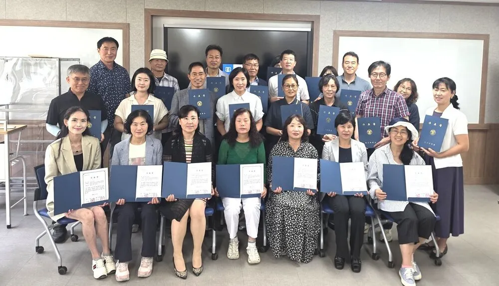 나주시 시민정원사 27명 배출…영산강 지방정원 조성 주도