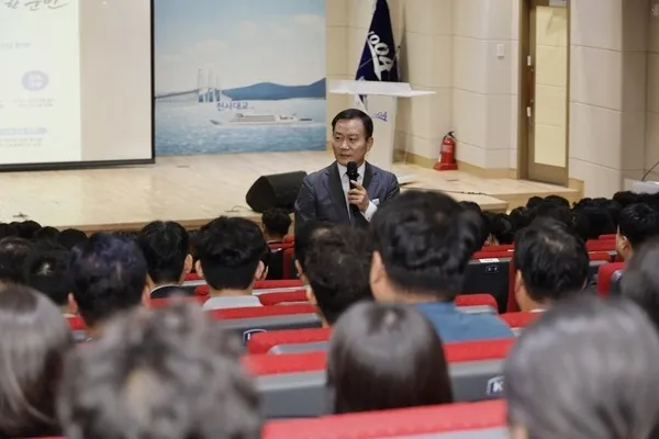 김태성 신안군수, ‘군민 주권시대’ 선언…청렴과 경제 활약