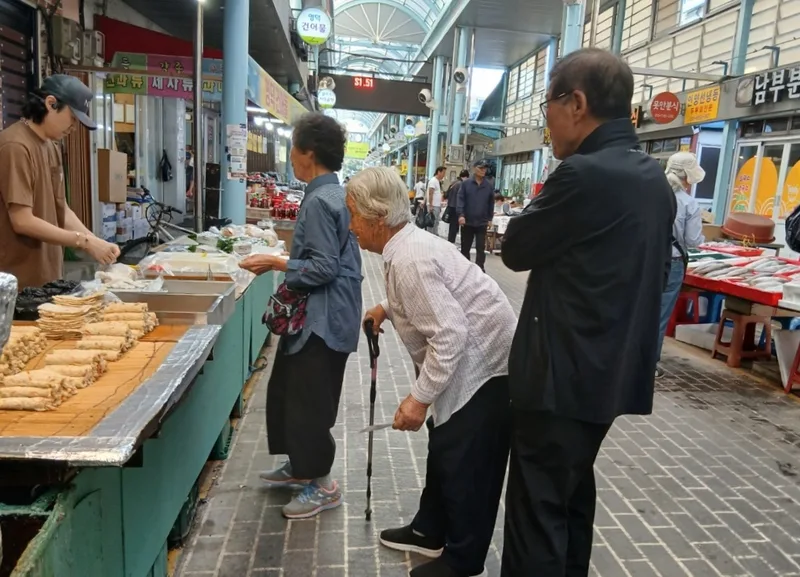 두서면 지역사회보장협의체, 추석맞이 행복동행 장보기 사업 실시