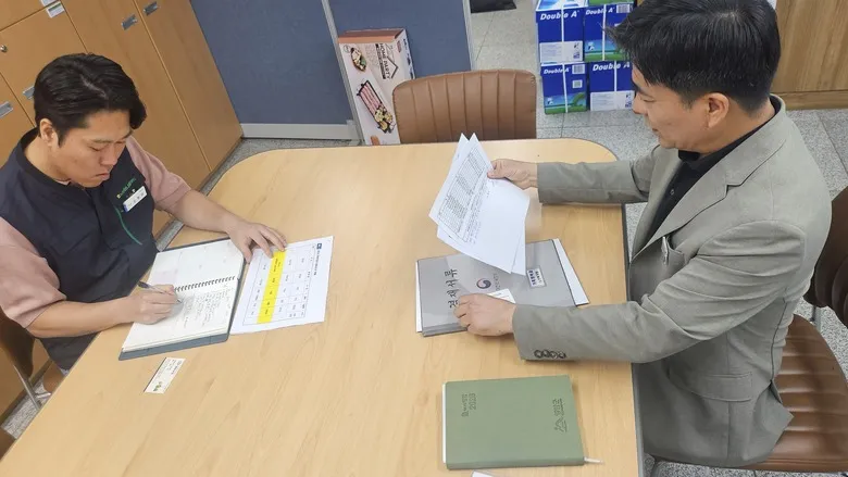 영암군, 어르신 수제품 지역 마트서 쉽게 구합니다 - 복지 | 전남광주뉴스