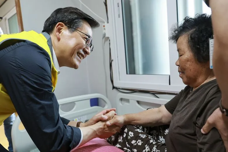 영암군, ‘살던 곳에서’ 행복한 노후…영암형 통합돌봄 현장 점검