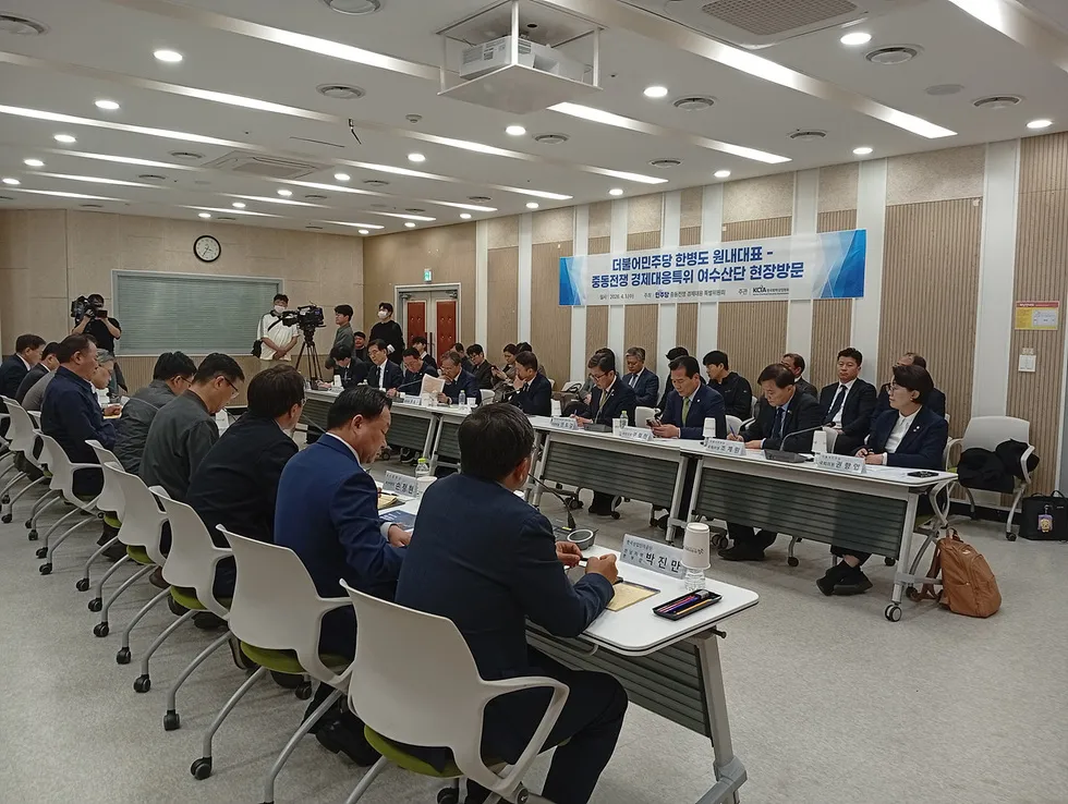여수시, 민주당 원내대표단에 석유화학 위기 극복 ‘특별법’ 제정 촉구 - 경제 | 코리아NEWS